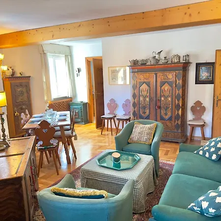 Dolce Casa Cortina Centro-ski Apartment *
